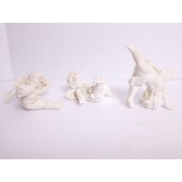 Set of 3 Vintage GANZ White Porcelain Cherubs at Play Figurines - Picture 5 of 14